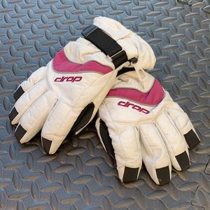 ⭐️DROP Women’s aqua bloc Glove size L